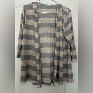 Maurices Gray and Cream Knit 3/4 sleeve Cardigan
